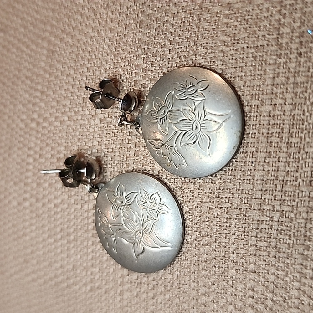 Vintage Kirk Stieff Pewter Floral 917-12  Boho Earrings, Pre-loved in EC